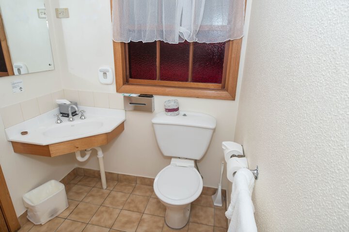 Room 26 of 65