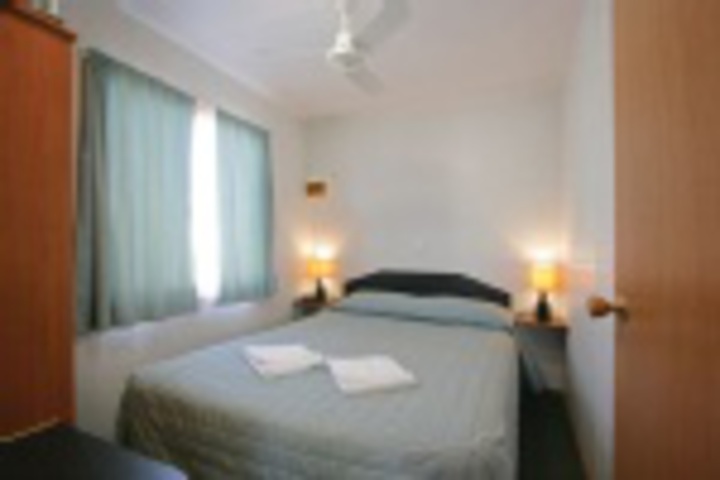 Room 569 of 876