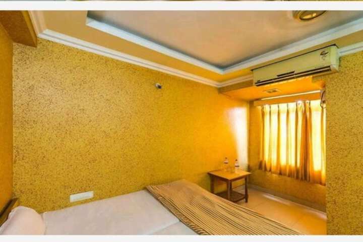 Room 9 of 44