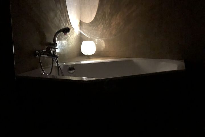 Room 36 of 65