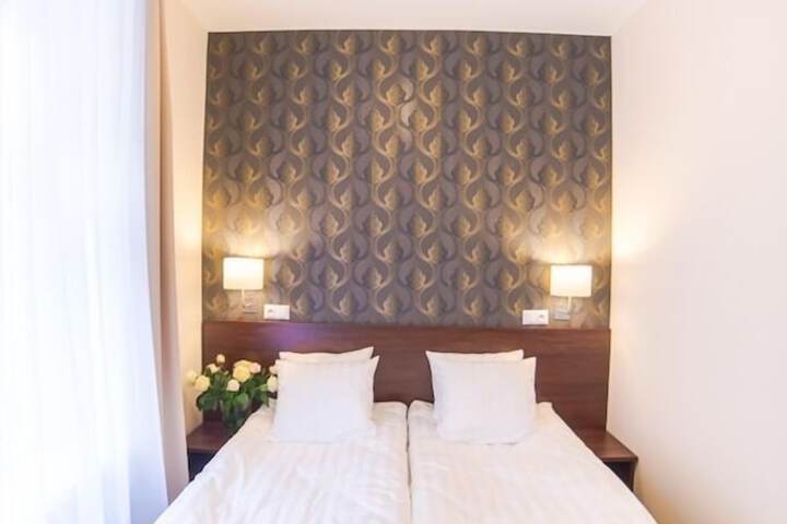 Room 14 of 35