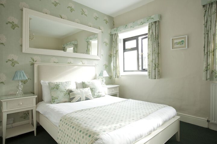 Room 9 of 73