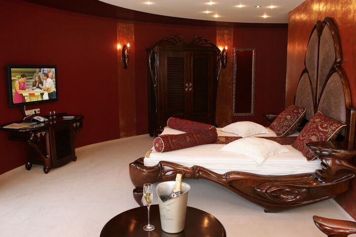 Room 12 of 56
