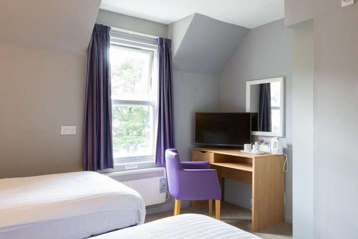 Room 4 of 21