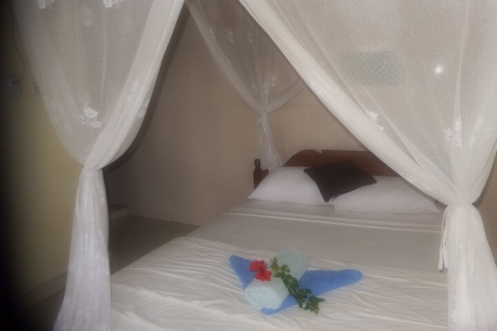 Room 3 of 111