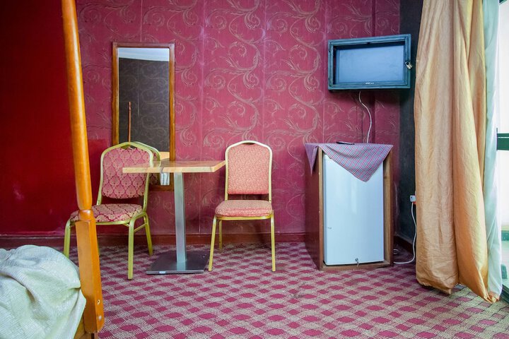 Room 21 of 35