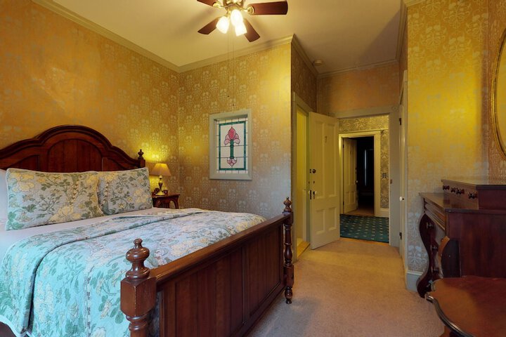 Room 17 of 58