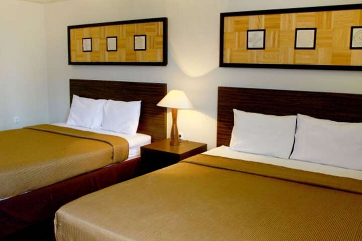 Room 10 of 41