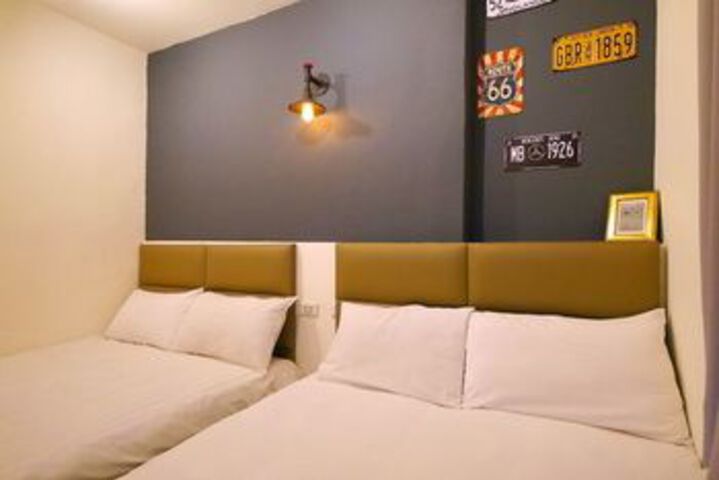 Room 110 of 118