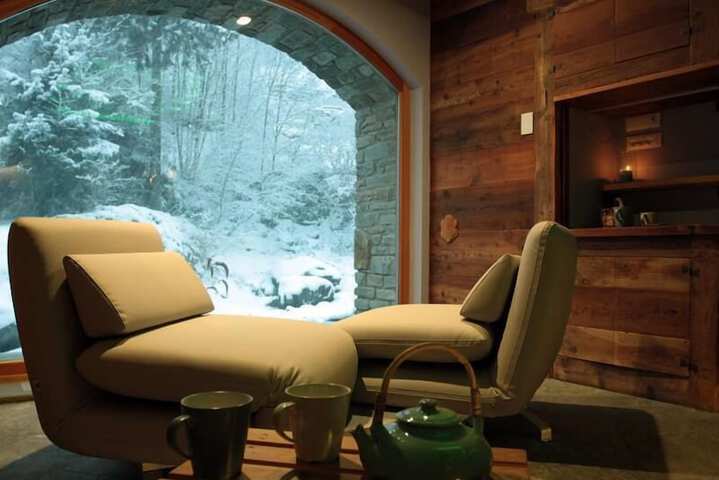 Spa 17 of 43