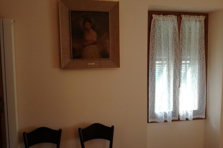 Room 7 of 34
