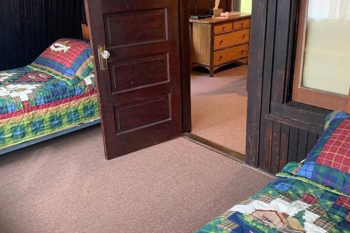 Room 18 of 46