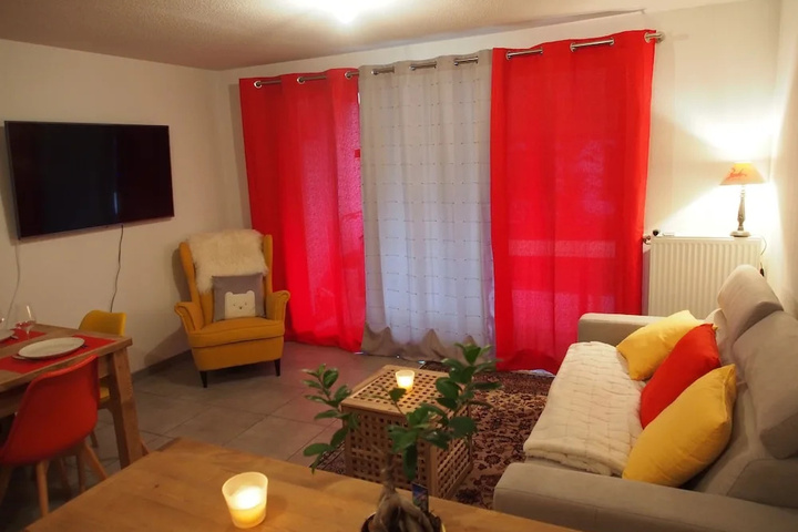 Room 2 of 13