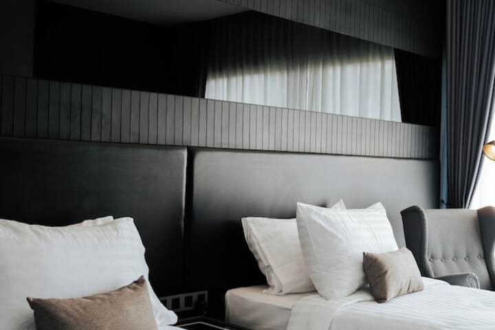 Room 20 of 66