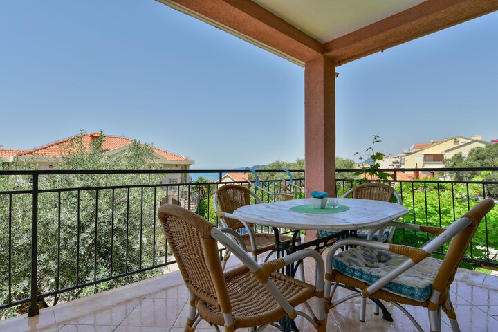 Terrace/Patio 77 of 80