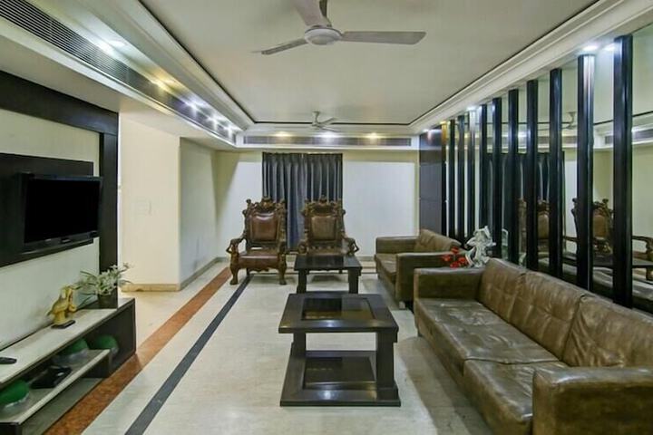 Hotel Interior 5 of 10