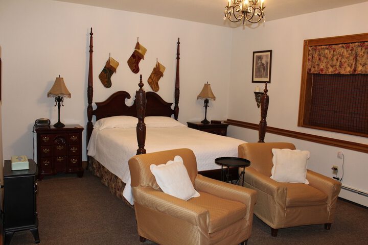 Room 5 of 43