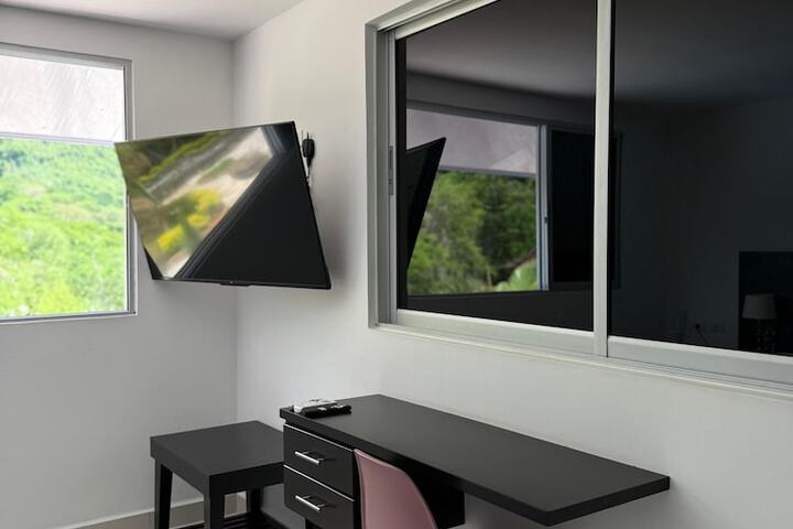 Room 52 of 104