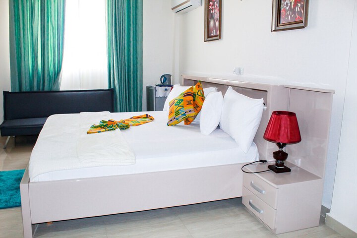 Room 27 of 138