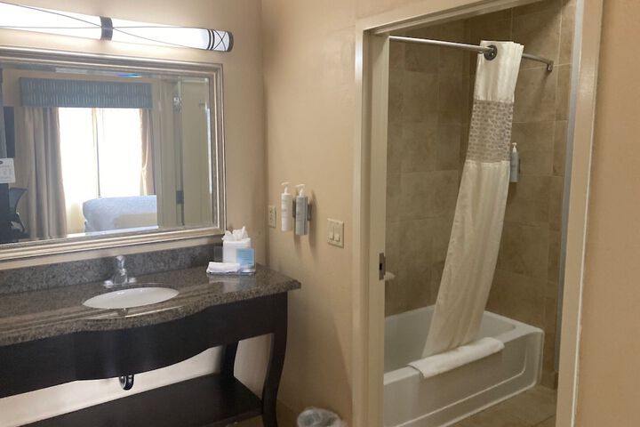Room 15 of 42