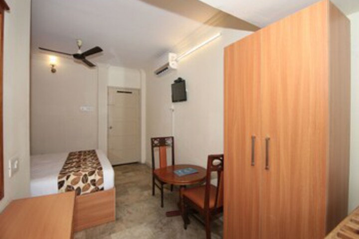 Room 16 of 17