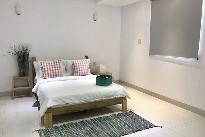Room 10 of 26