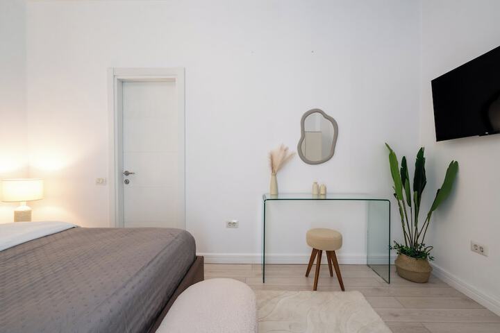 Room 48 of 355