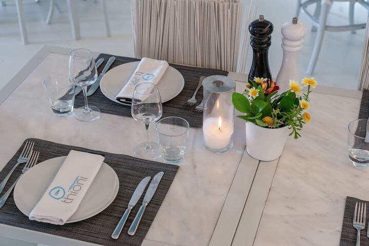 Dining 110 of 150