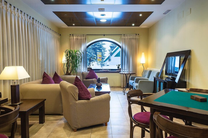 Guest Lobby