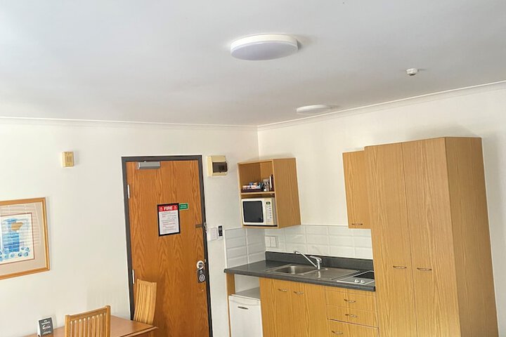 Room 6 of 38