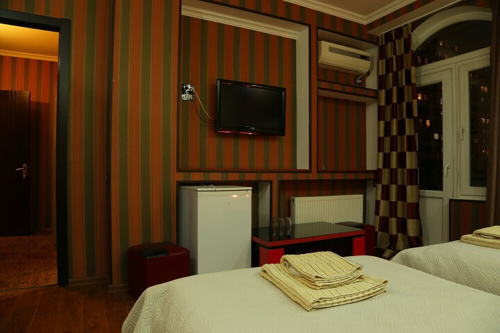Room 21 of 110