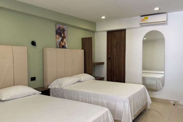Room 12 of 22