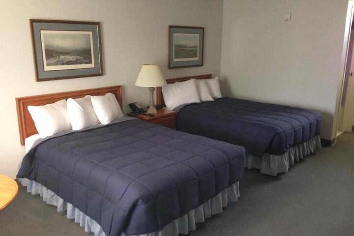 Room 14 of 64