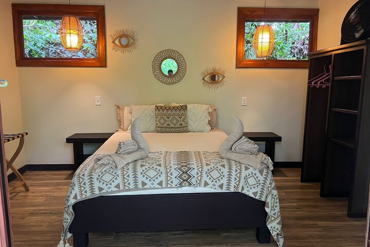 Room 16 of 48