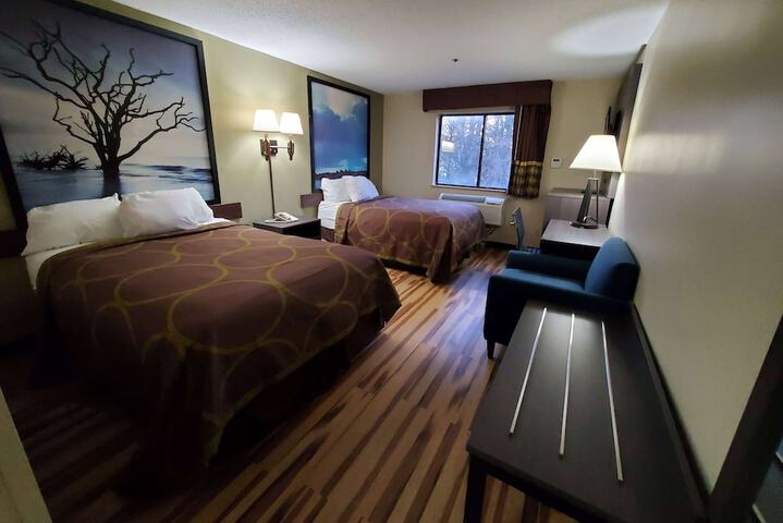 2 Double Beds (2 of 5)