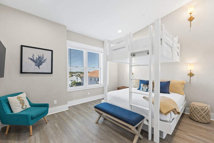 Room 21 of 100