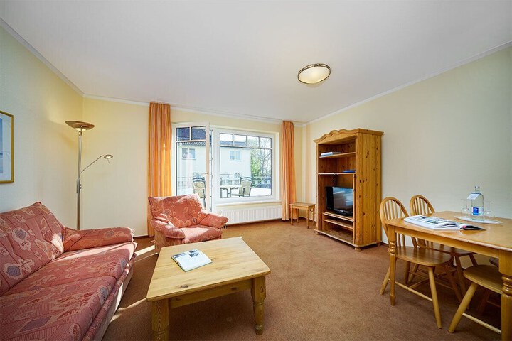 Room 5 of 12