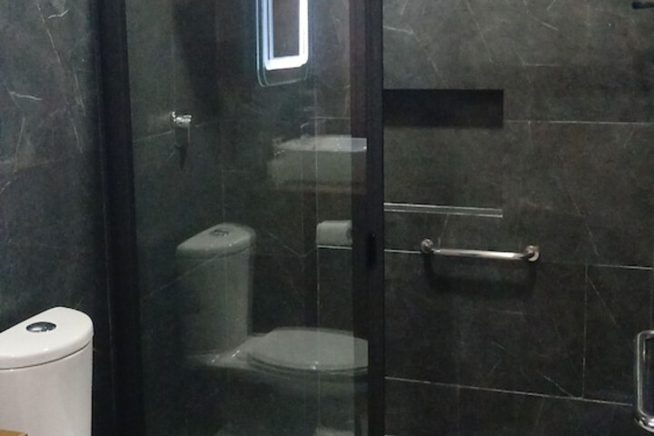 Room 12 of 30