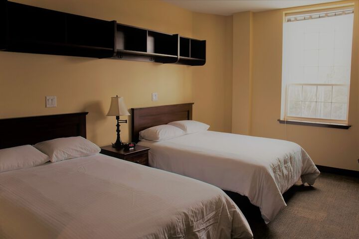 Room 12 of 36