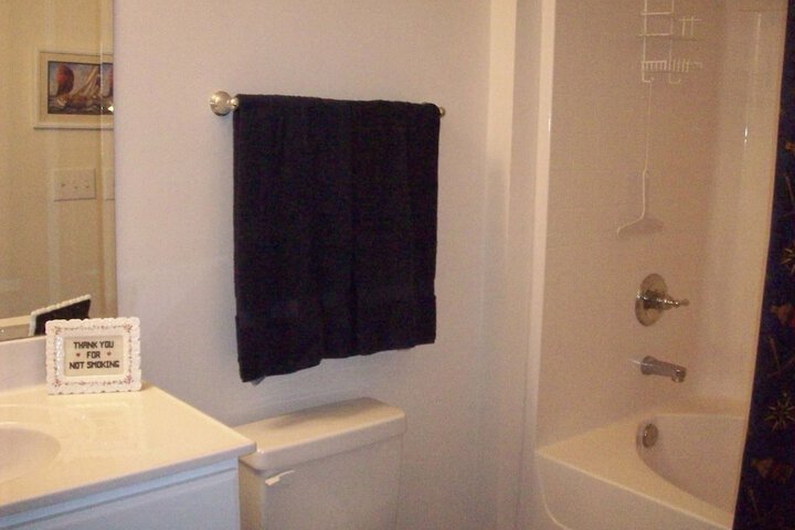 Room 9 of 16