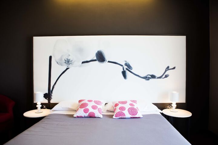 Room 8 of 44