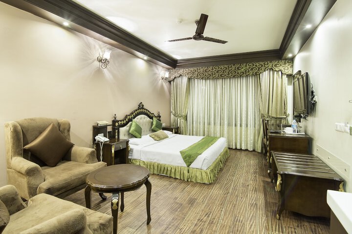 Room 7 of 31