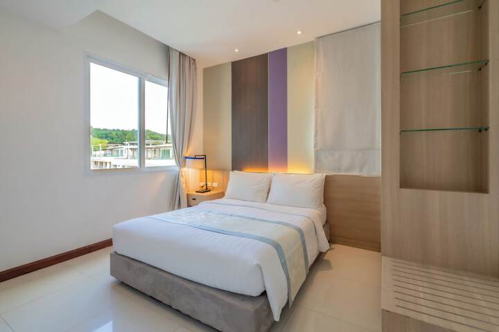 Room 28 of 106