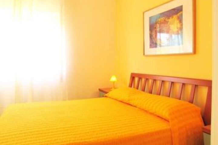 Room 8 of 35