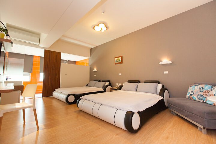 Room 21 of 42