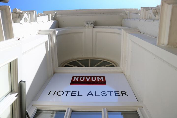 Hotel 60 of 70