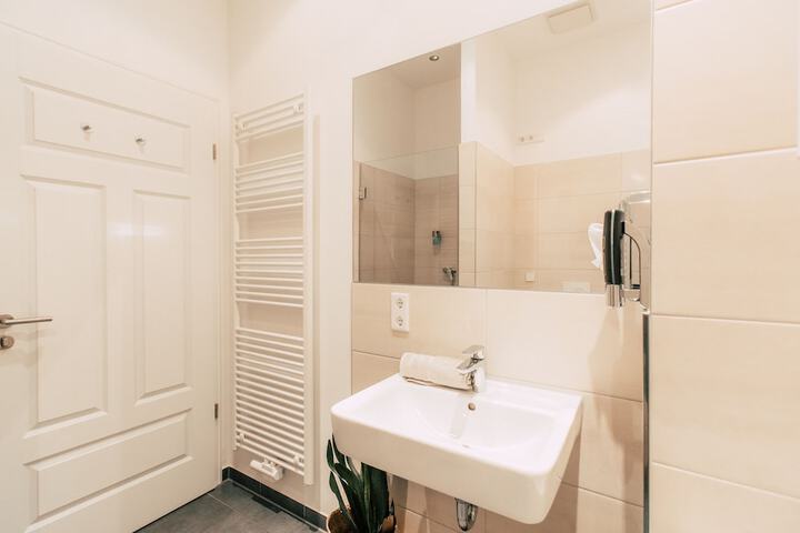 Room 255 of 289