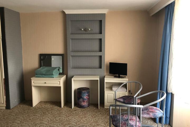 Room 14 of 23