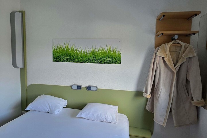 Room 14 of 50