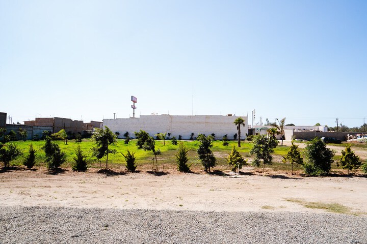 Hotel Exterior 209 of 211